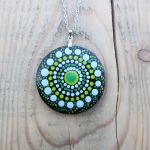 Wisiorek Green Mi - Dot painting - Wisiorek Green Mi