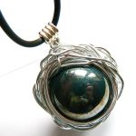 Petrol blue, duża kula, porcelana w drucie, wisior - 