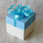 Żółto-niebieskie pudełko z okazji ślubu - 