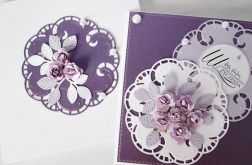 Kartka W DNIU ŚLUBU z fioletowymi różami