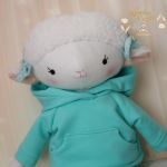 Owieczka Luna przytulanka w miętowym dresiku - 