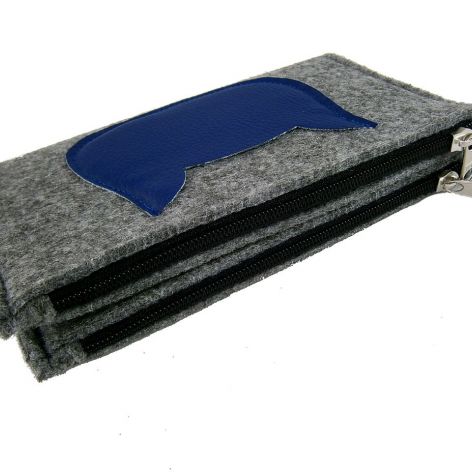 Wallet with blue cat