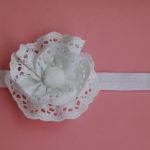 Opaska niemowlęca - "W bieli koronki" - 