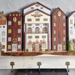 Wieszak - drewniane domki - na klucze i inne drobiazgi 13.