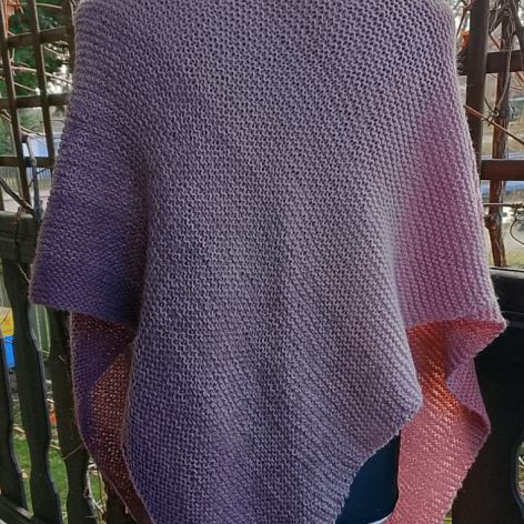 Duża chusta na drutach cieniowane róże i szarośći