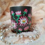 Ręcznie malowany epickie stokrotki i motyle kubek 400 ml. - ręcznie malowane