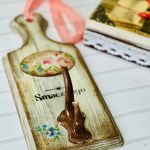 Dekoracyjny wieszak na ścianę z drewna, styl rustykalny, smacznego - 