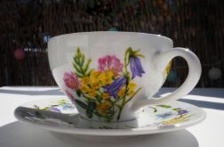 Ręcznie malowana filiżanka ze spodkiem ŁĄKA