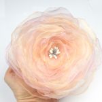 Broszka kwiat, obfita, pastelowa 15 cm - Rękodzieło - Broszka kwiat, obfita, pastelowa 15 cm - Rękodzieło a