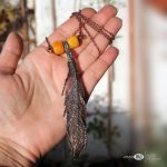 Piórko z marmurem - piórko na szyję