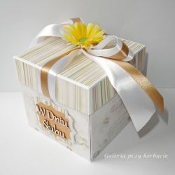 Pudełko, kartka ślubna beżowa ze słonecznikiem