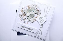 Delikatna kartka urodzinowa z kwiatami liczbą