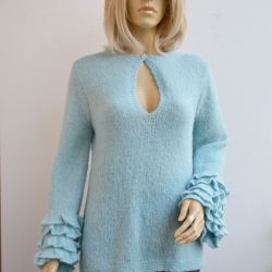 Miętowy pulower / sweter z falbankami