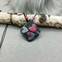 „SASHA” wisiorek z glinki polimerowej