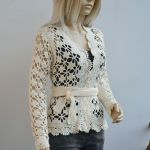 SZYDEŁKOWY KARDIGAN W KOLORZE ECRU - lace sweater