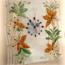 Artystyczna kompozycja ze szkła - zegar "Delikatne kwiaty"