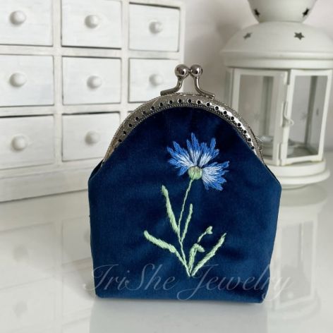 Portmonetka welurowa damska Chaber haftowana ręcznie 