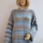 Beż i niebieski sweter oversize - wełniany sweter