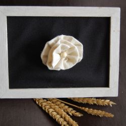 Biała lniana róża 