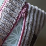 Pudroworóżowy portfelik ze sztruksu + panterka - 