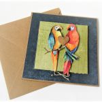 Ślubne papużki z serduszkiem - ślubna kartka z akochanymi papużkami