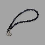 Naszyjnik z czarnych pereł "Midnight Głów" - Naszyjnik z czarnych pereł z ozdobnym zapięciem