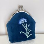 Portmonetka welurowa damska Chaber haftowana ręcznie, aksesorium designerskie  - 