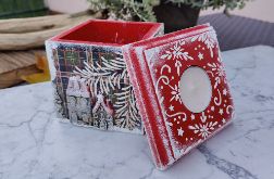 Świąteczne ręcznie zdobione pudełko ze świecznikiem