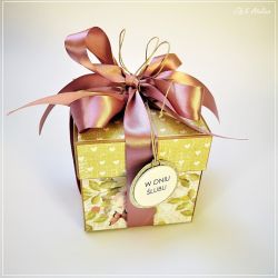 Ślubny box-zieleń ,szarość i pudrowy róż