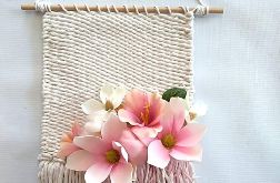 Makatka z kwiatami magnolie rośliny boho