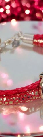 Bransoletka rzemykowa czerwone serce