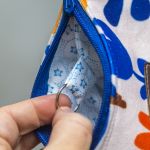 Etui na klucze z jasnego weluru minimalistyczne kwiaty | Handmade - 