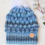 Melanżowa czapka w niebieskim - ciepło w głowę