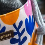 Szara listonoszka z kominem z plecionki i weluru w geometryczne kwiaty – handmade - 
