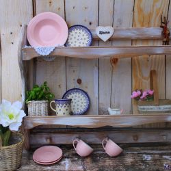 Sielska półka, shabby chic na talerze i kubki