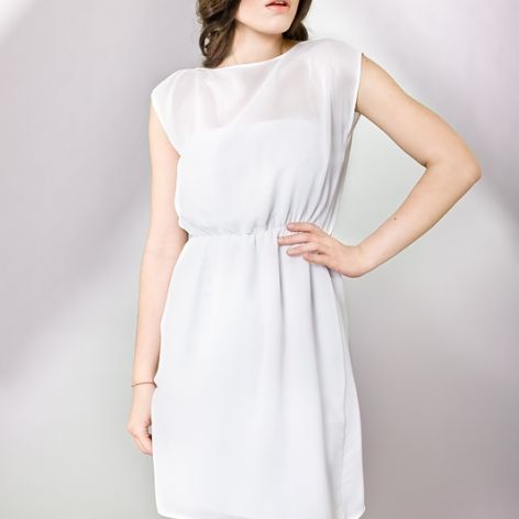 Transparentna biała sukienka