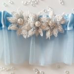 Podwiązka ślubna niebieska tiulowa kwiaty 3D - 