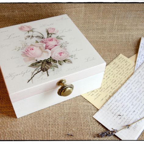 Pudełko z okazji Ślubu Młodej Parze ~~Róże~~