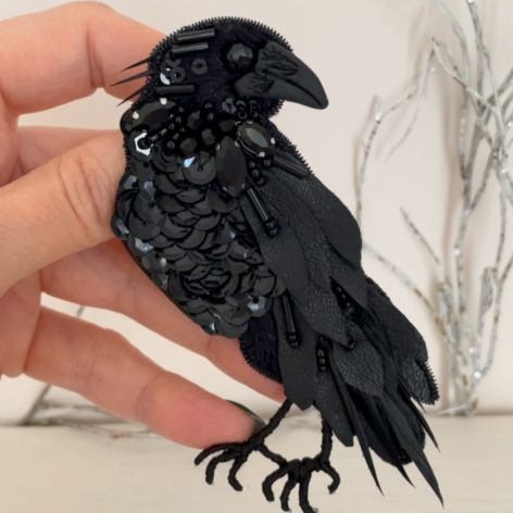 Broszka Czarny Kruk, biżuteria autorska