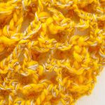 ażurowy beret wiosenno-jesienny w kolorystyce żółto-pomarańczowej - 
