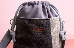 Szara listonoszka z kominem