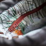 Szaro-kremowa listonoszka z kominem - 