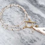 Naszyjnik z agatu i nieregularnej perły - 