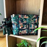 Komplet 3 kosmetyczek w książki i kwiaty - etui na drobiazgi