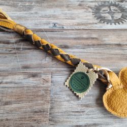 Zabawka dla psa, żółte serce, Zabawka ze skóry naturalnej,  szarpak,  akcesoria dla psa 