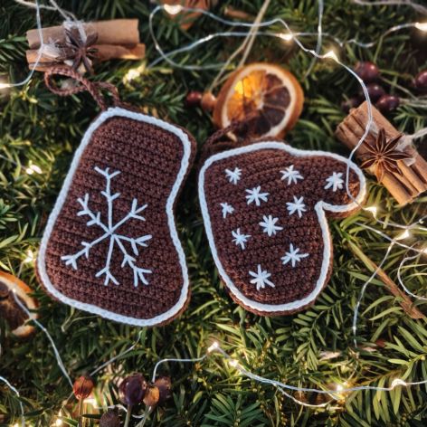 Skarpeta i rękawica Mikołaja - szydełkowe pierniczki