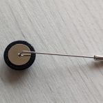 Pin/zapinka do marynarki z kamieniem - noc Kairu - Od spodu