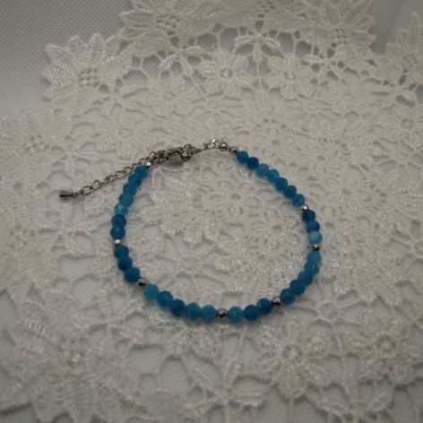 Delikatna bransoletka z chalcedonu 02