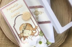 144,Pamiątka Komunii świętej z dziewczynką