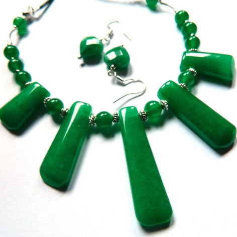 Jadeit zielony, efektowny zestaw biżuterii